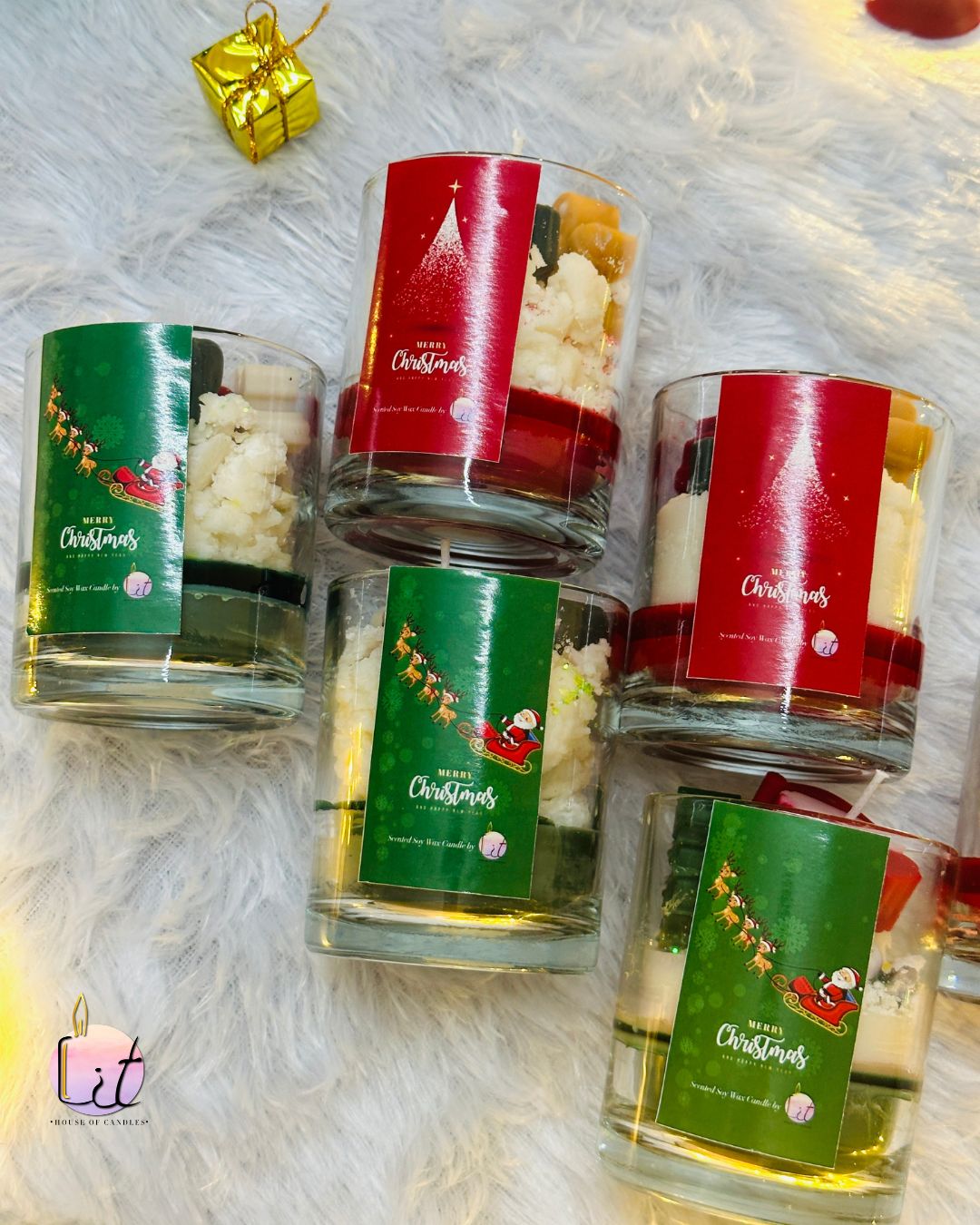 Snow & Christmas Candle (Scented Glass Candle)